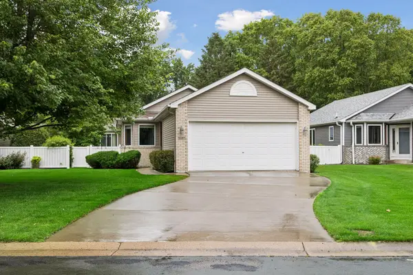 5677 Heather Ridge Drive, Saint Paul, MN 55126