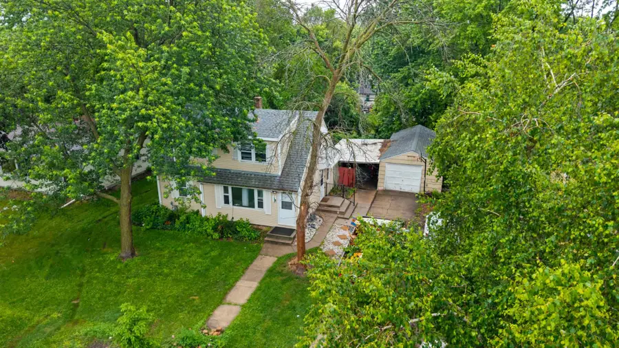 1450 Sandhurst Avenue E, Saint Paul, MN 55109 - #2
