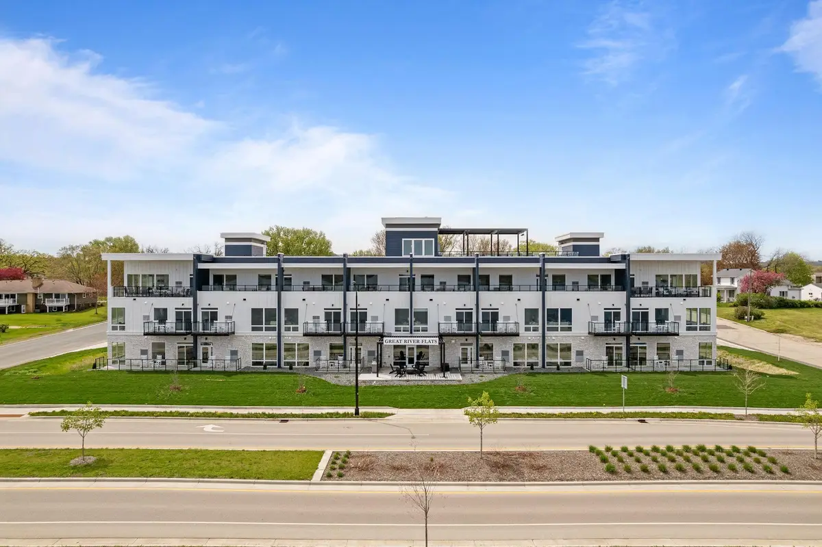 907 N Lakeshore Drive #305, Lake City, MN 55041 - #1
