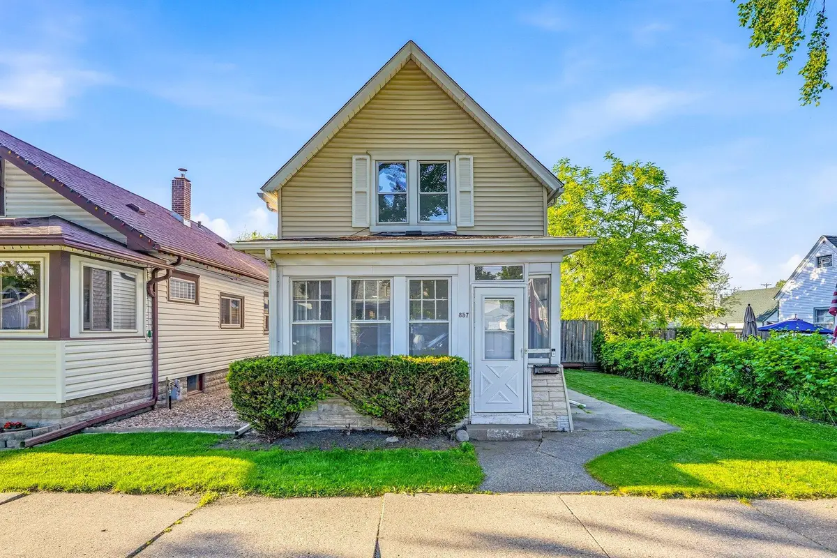 857 Rose Avenue E, Saint Paul, MN 55106 - #1