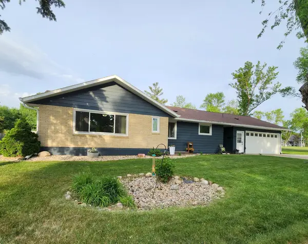 1105 5th Avenue Sw, Pipestone, MN 56164