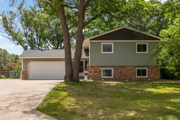 62 98th Lane Nw, Coon Rapids, MN 55448