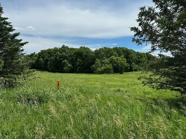 135 Windmill Way, Glenwood City, WI 54013