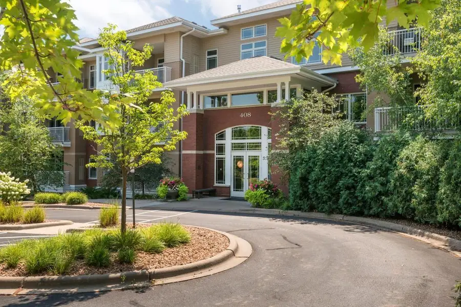 408 Parkers Lake Road #206, Wayzata, MN 55391 - #3