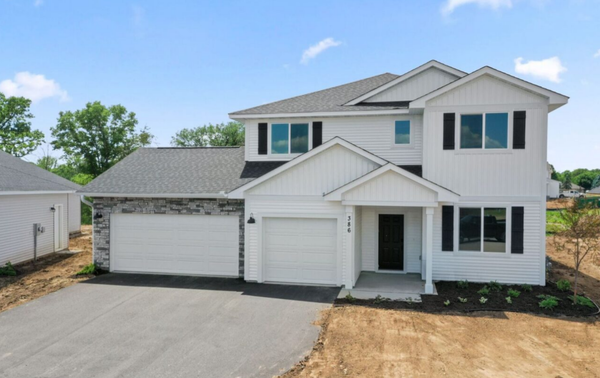 386 Laurel Place, River Falls, WI 54022
