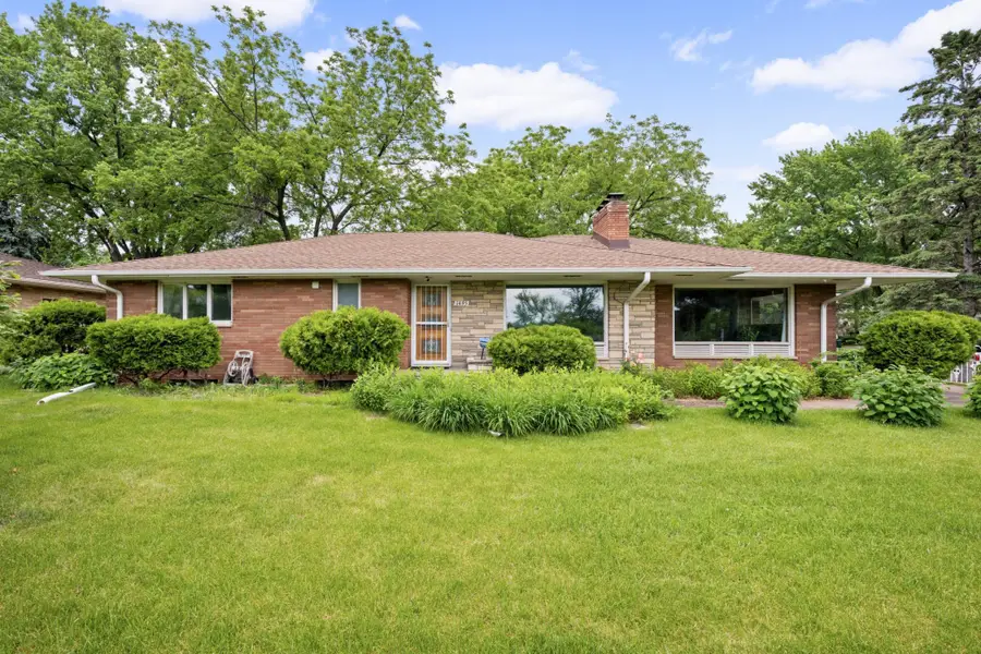 1495 County Road B2 W, Saint Paul, MN 55113 - #2