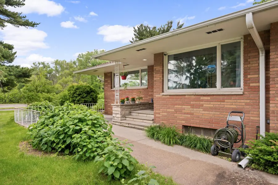 1495 County Road B2 W, Saint Paul, MN 55113 - #3