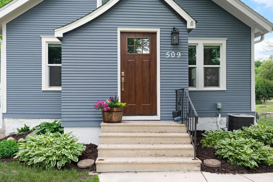 509 E Academy Street, Owatonna, MN 55060 - #3