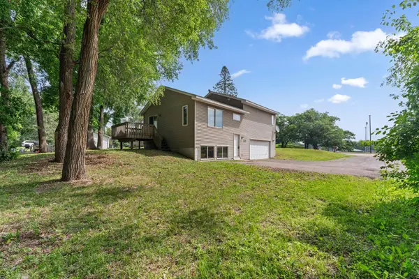 1380 Silver Lake Road Nw, Saint Paul, MN 55112