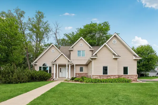 17123 Jonathan Court, Lakeville, MN 55044