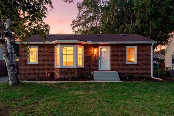 741 Roselawn Avenue E, Saint Paul, MN 55117