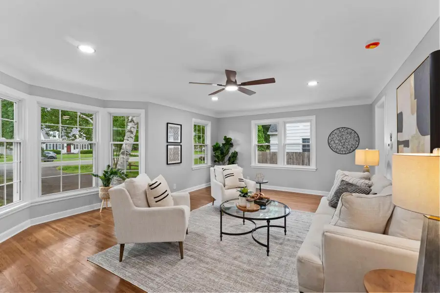 741 Roselawn Avenue E, Saint Paul, MN 55117 - #3
