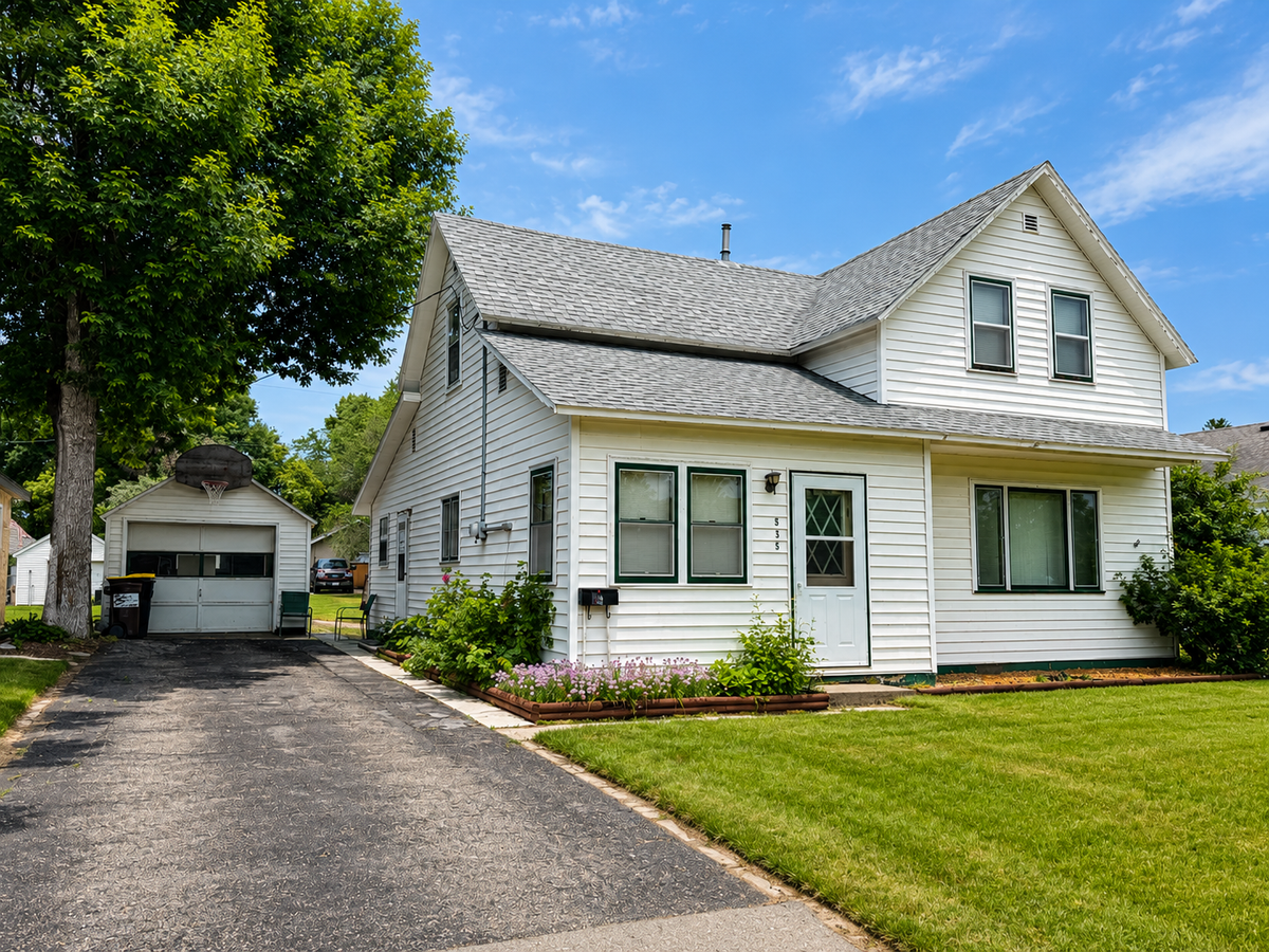 535 1st Avenue N, Perham, MN 56573 - #1