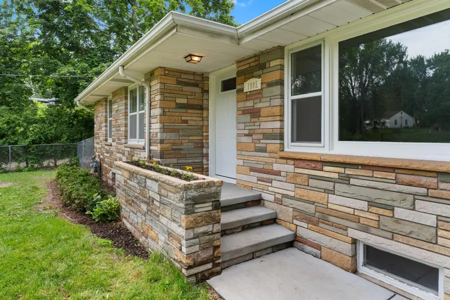1985 Prosperity Road, Saint Paul, MN 55109 - #3