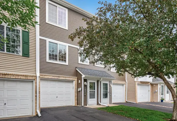 15516 Float Lane #137, Apple Valley, MN 55124