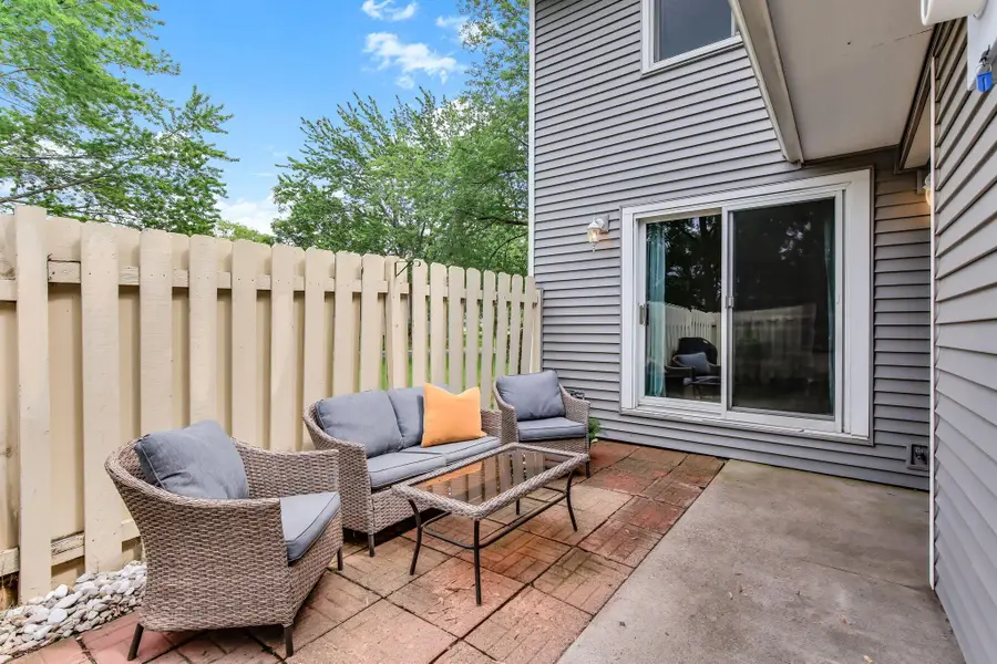 7604 Rimbley Road, Woodbury, MN 55125 - #2