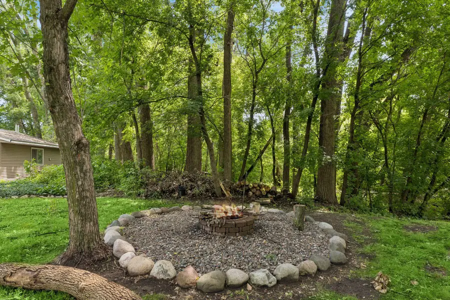 3260 Snelling Avenue N, Saint Paul, MN 55112 - #3