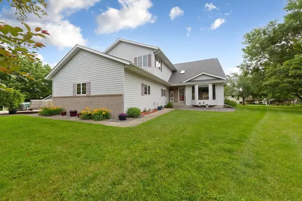 908 9th Street Se, Waseca, MN 56093