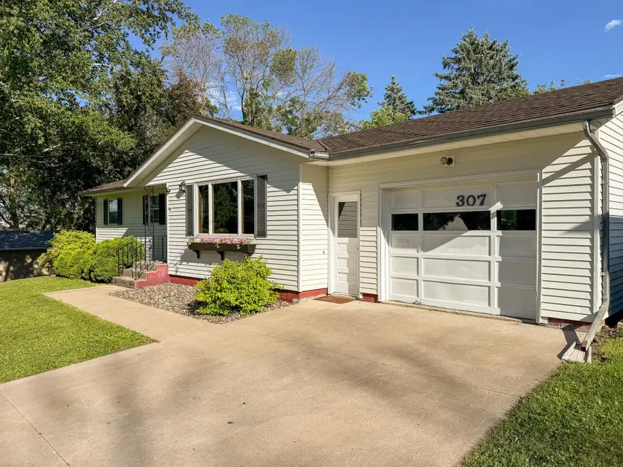 307 Hilltop Drive, Goodhue, MN 55027 - #3