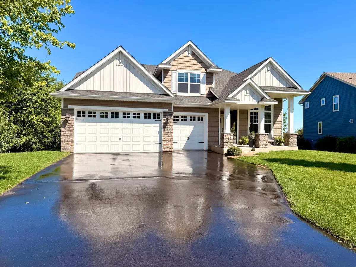 2820 White Pine Way, Stillwater, MN 55082 - #1