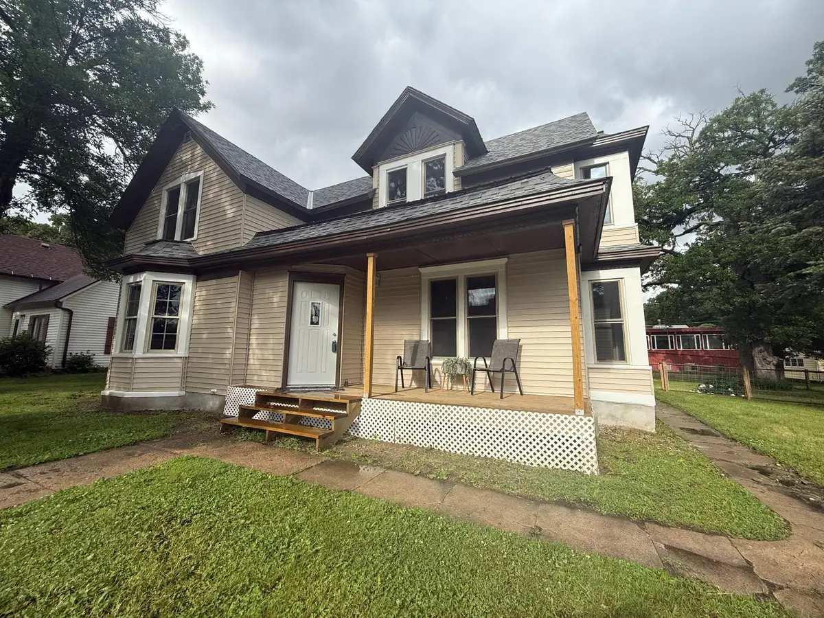 212 N Murphy Street, Lake Crystal, MN 56055 - #1