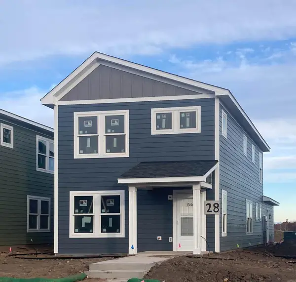 1338 Winthrop Street N, Saint Paul, MN 55119