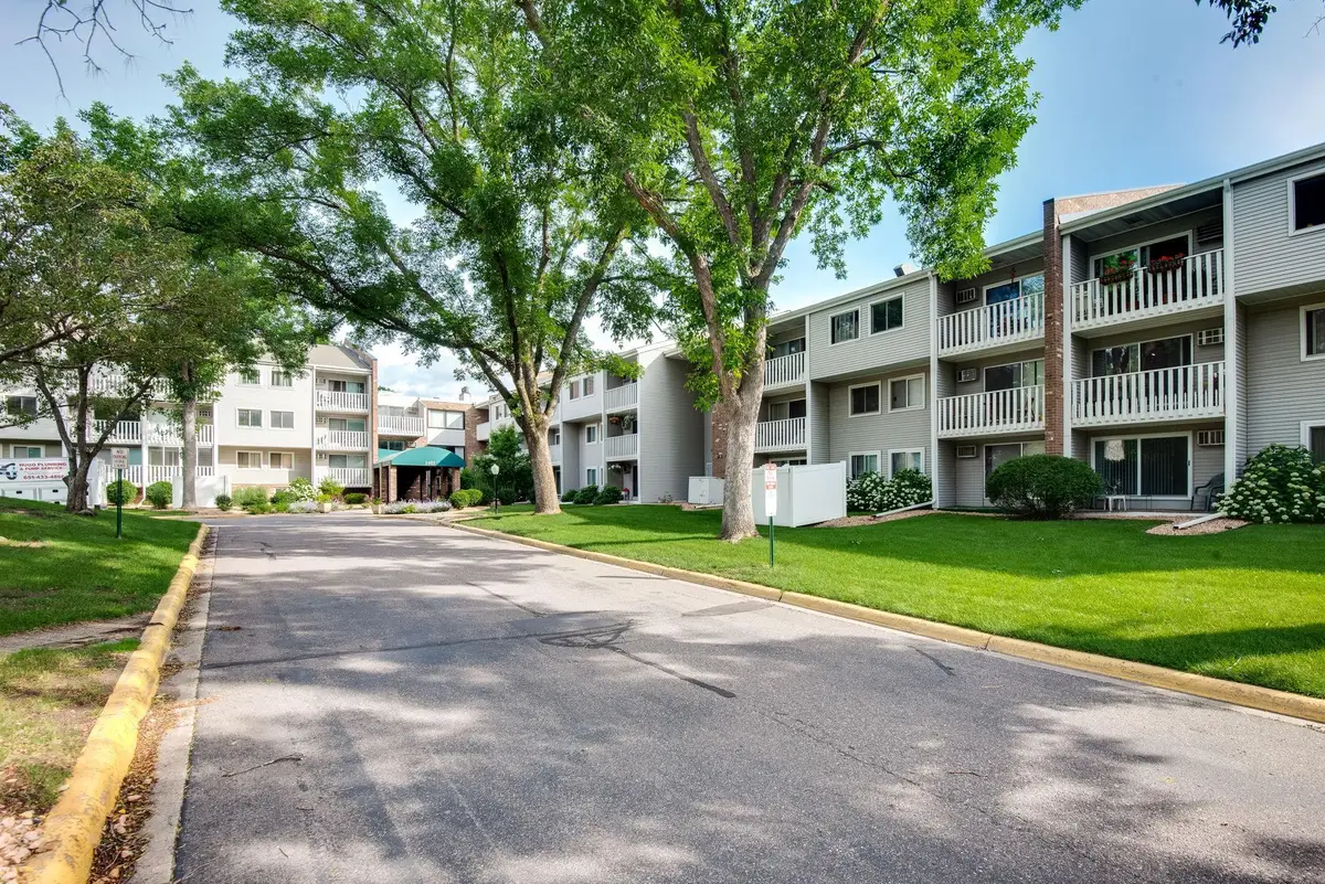 1601 N Innsbruck Drive #367NE, Fridley, MN 55432 - #1