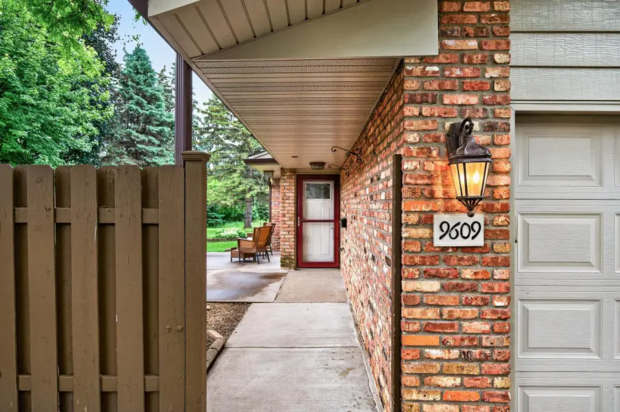 9609 Lonsdale Circle, Hopkins, MN 55305 - #2