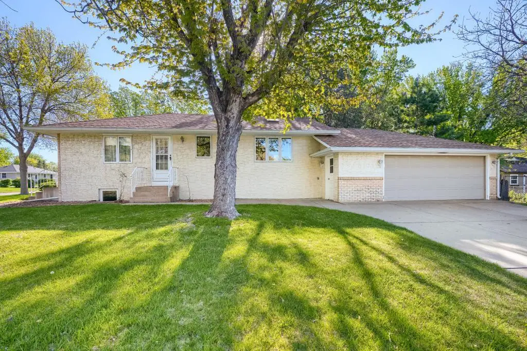 558 113th Lane Nw, Coon Rapids, MN 55448 - #1