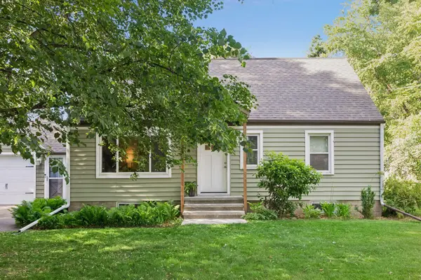 559 Tanglewood Drive, Shoreview, MN 55126