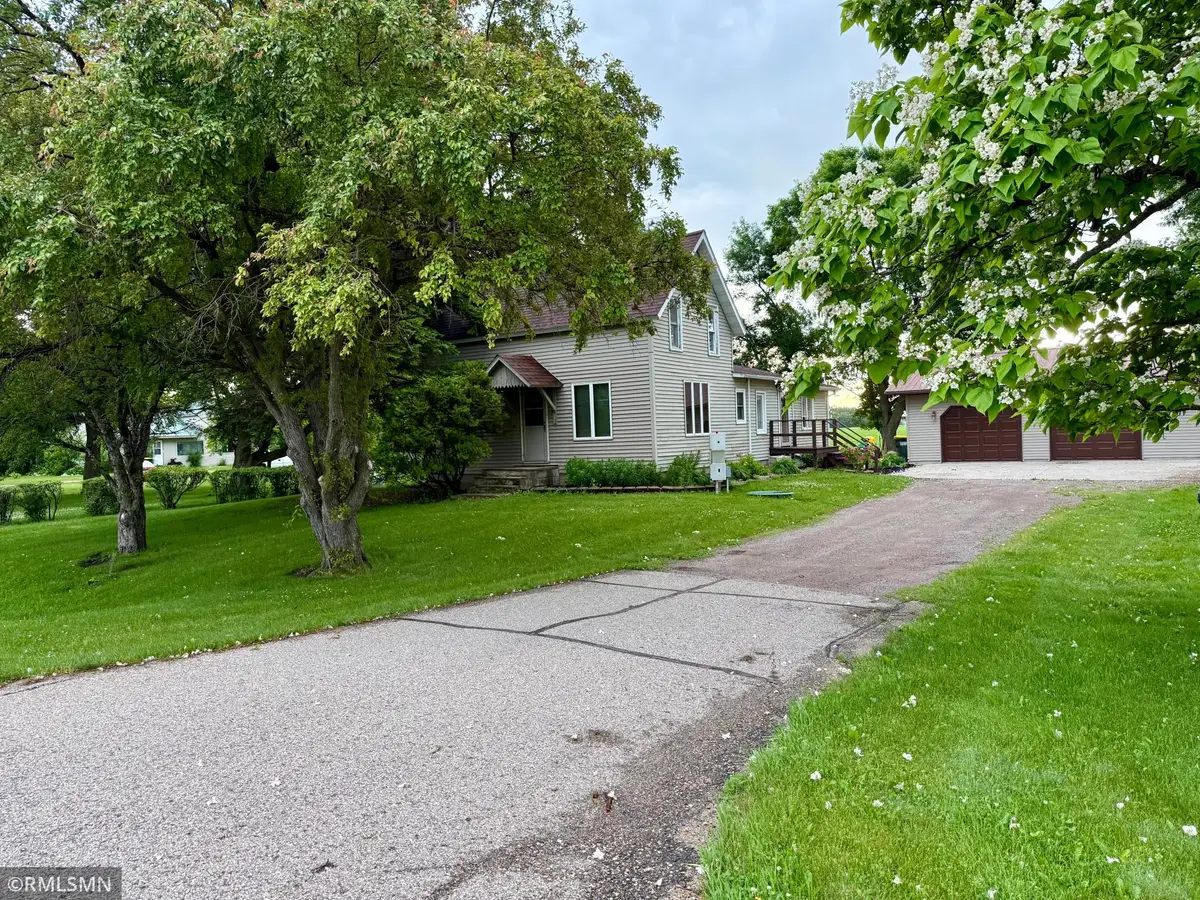 19601 County Road 5 Sw, Blomkest, MN 56216 - #1