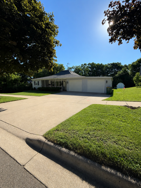 109 S Griffin Street, Lakefield, MN 56150 - #1