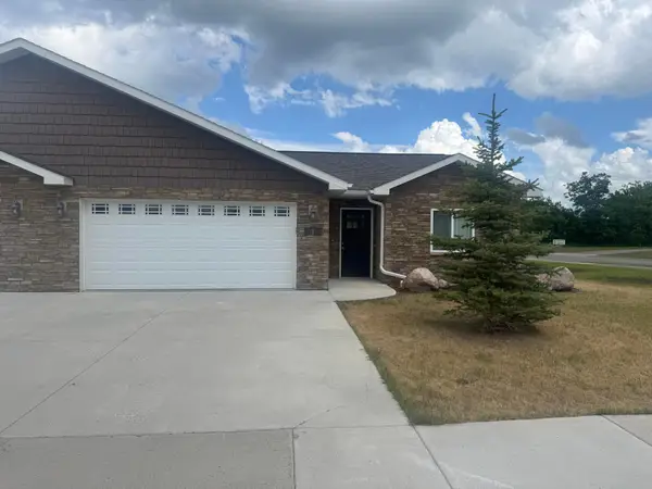 1615 30th Street Nw #1, Bemidji, MN 56601