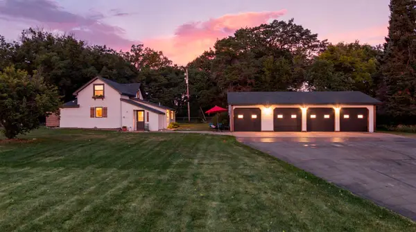 17300 Interlachen Drive Ne, Ham Lake, MN 55304