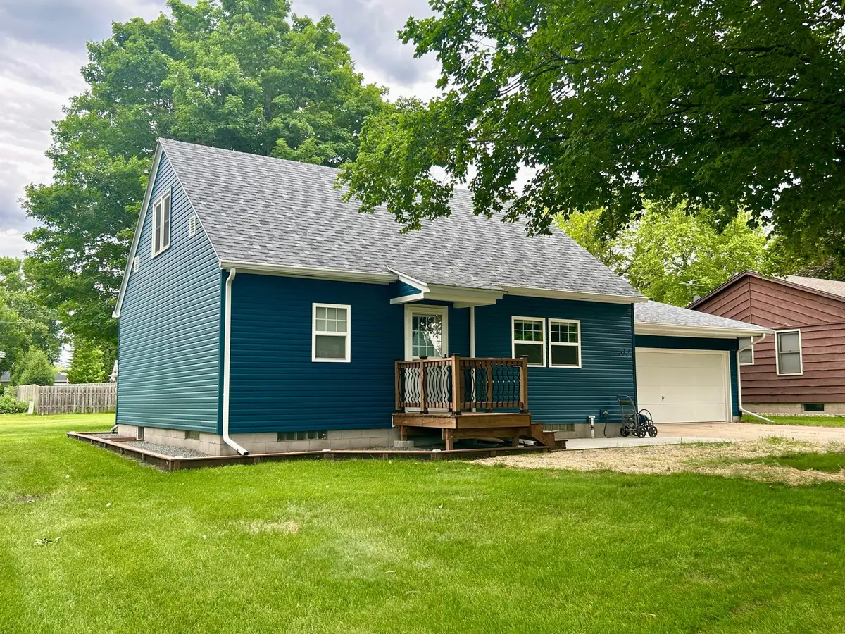 512 8th Street, Gaylord, MN 55334 - #1