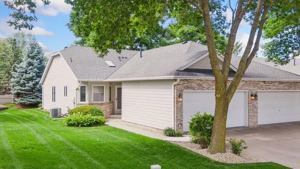 710 Emerald Ridge, Saint Paul, MN 55113