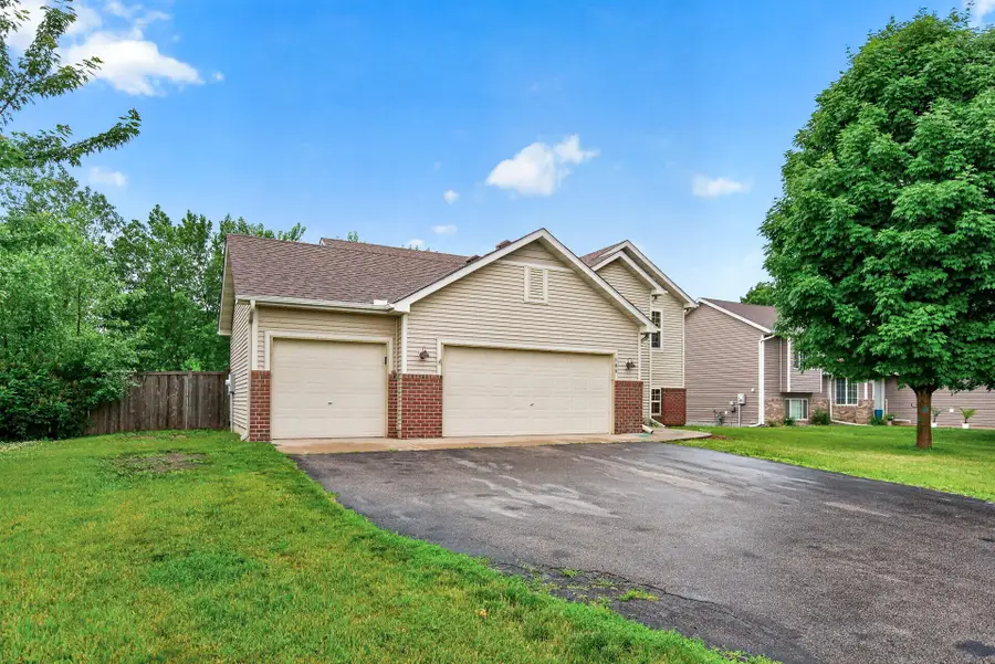 105 Dresden Lane, Waverly, MN 55390 - #2