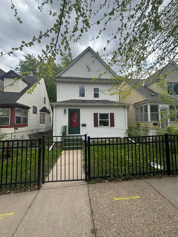 466 Edmund Avenue, Saint Paul, MN 55103