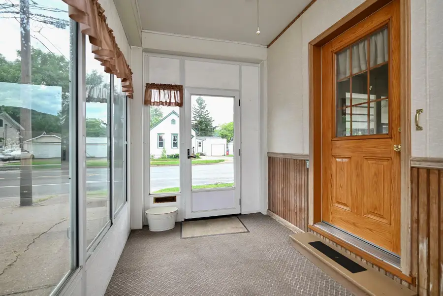 368 W Sarnia Street, Winona, MN 55987 - #2