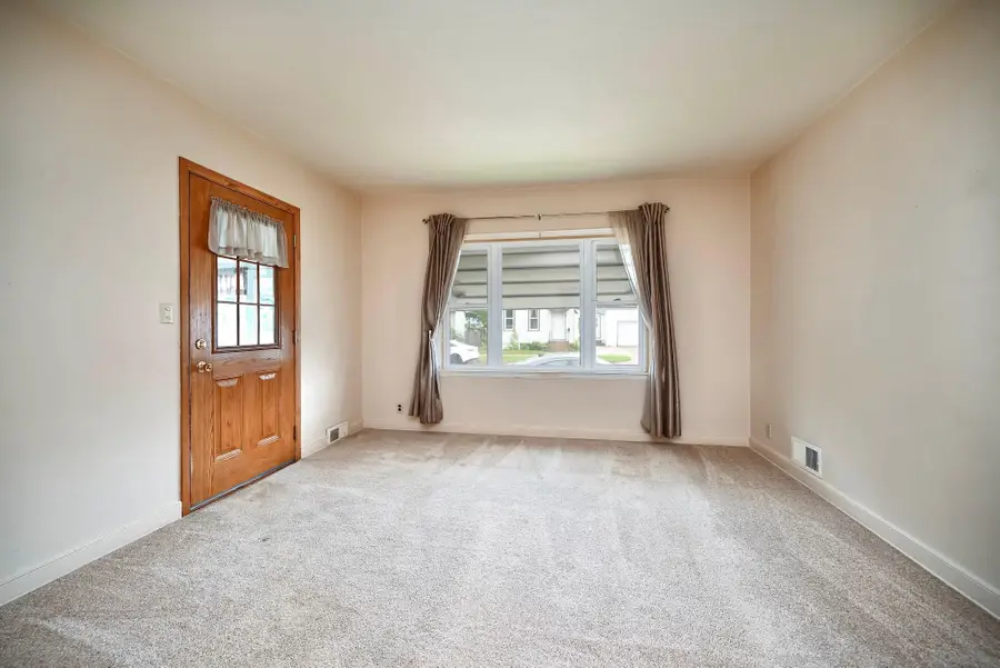 368 W Sarnia Street, Winona, MN 55987 - #3