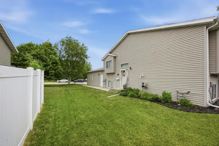 611 36th Avenue S, Moorhead, MN 56560 - #2