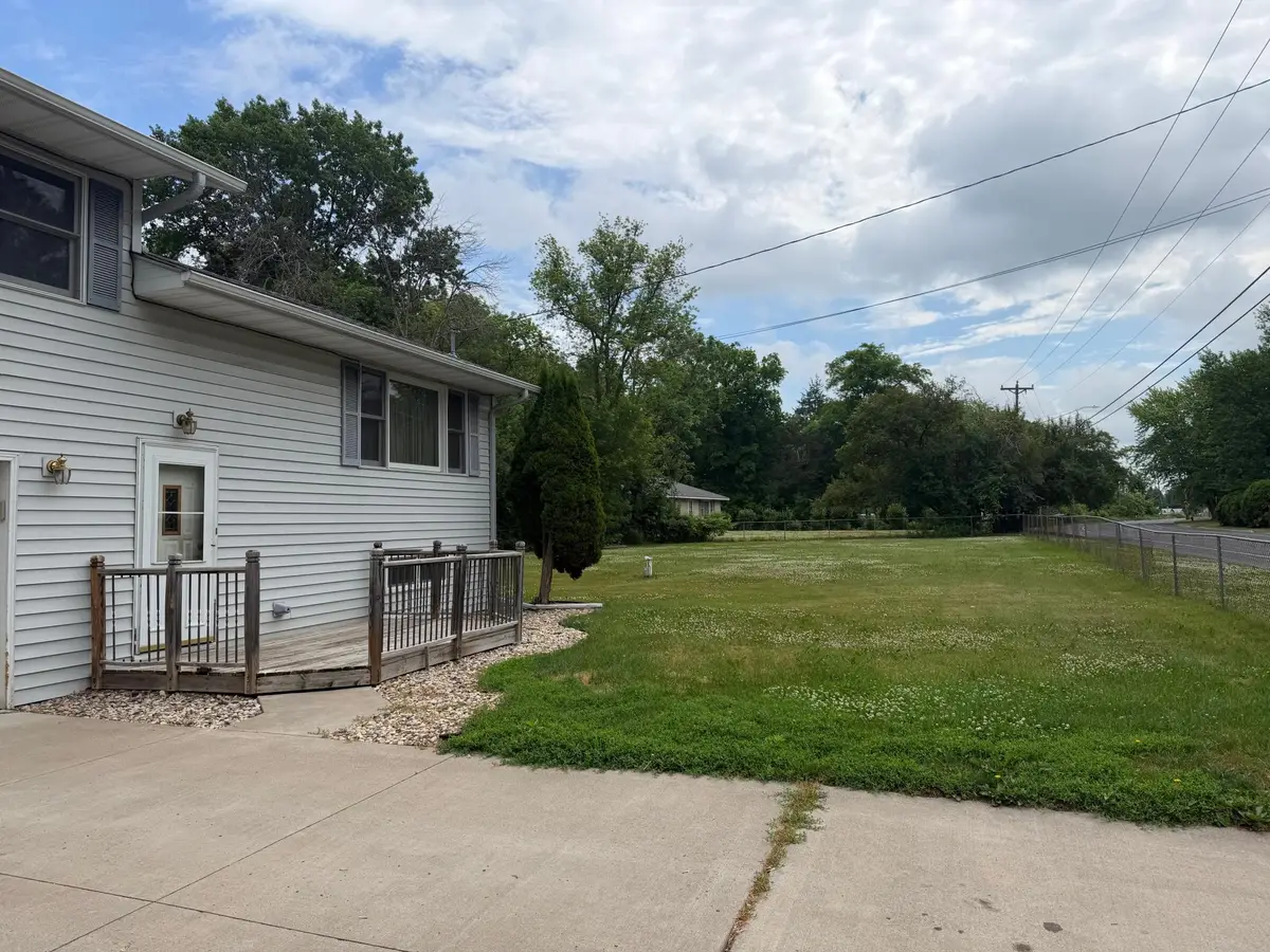 12140 Lake Lane, Lindstrom, MN 55045 - #1