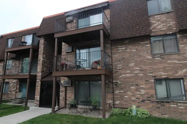 30675 Park Street #211, Lindstrom, MN 55045
