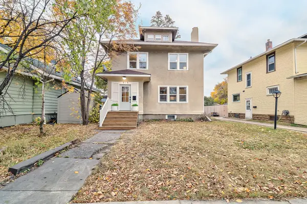 919 4th Street N, Fargo, ND 58102