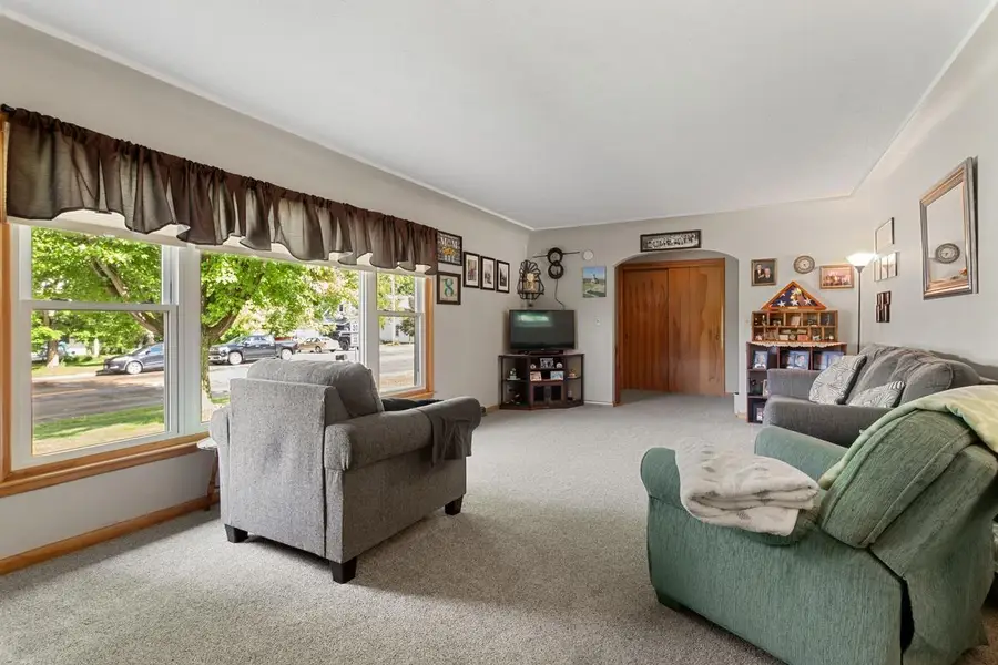 621 Main Street N, Lonsdale, MN 55046 - #2