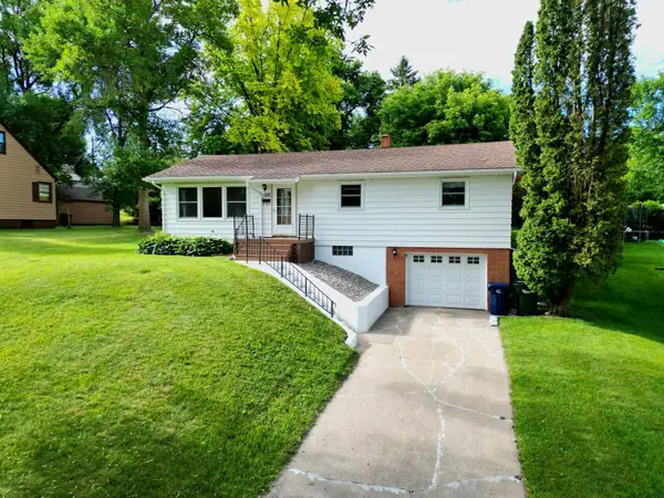 120 E Douglas Avenue, Fergus Falls, MN 56537