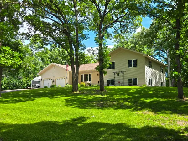 30099 Conita Circle, Paynesville, MN 56362