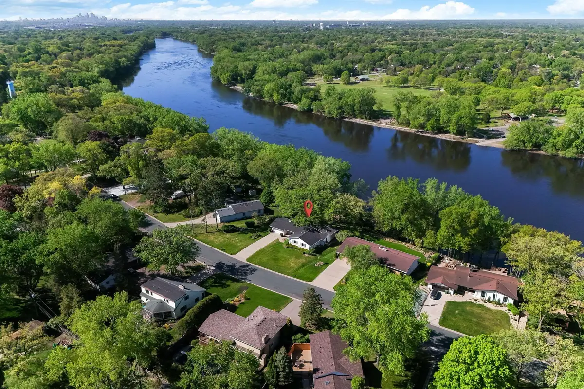 7610 Alden Way Ne, Fridley, MN 55432 - #1