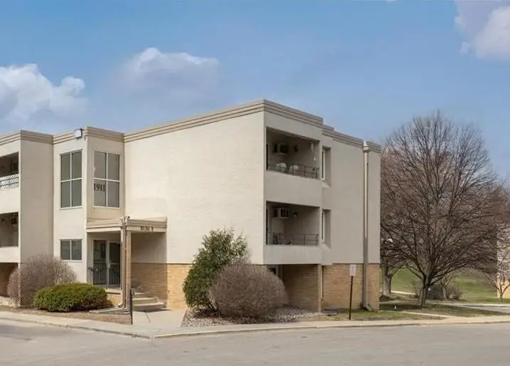 1911 Viking Drive Nw #11, Rochester, MN 55901 - #1
