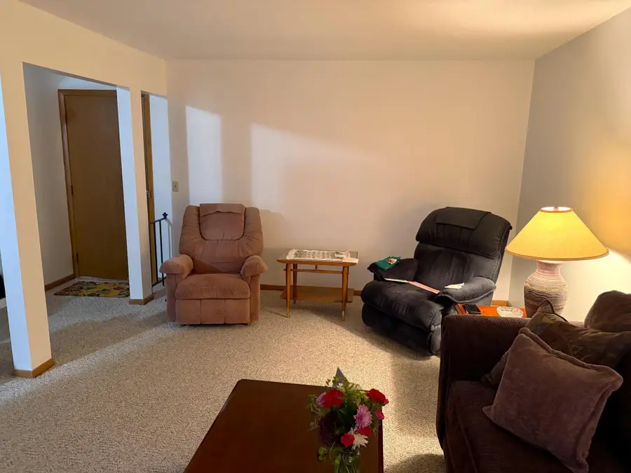 1911 Viking Drive Nw #11, Rochester, MN 55901 - #3